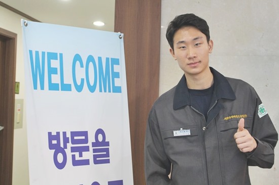 새솔 다이아몬드에서 실습생으로 2018년 3월 입사 예정, 영암구림공고 3학년인 이기웅(나이 18세)씨