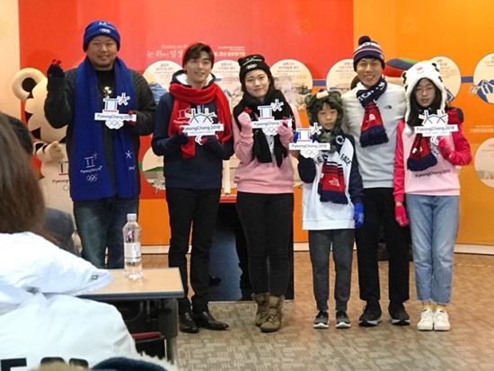 패션쇼에 참가한 작곡가 돈스파이크 씨, 가수 에릭남 씨, 쇼트트랙 금메달리스트 김동성 씨와 가족.