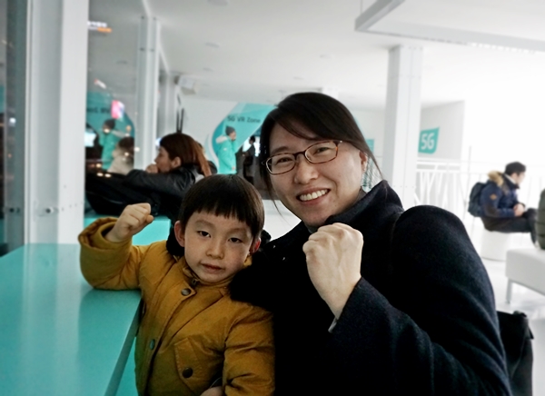 우진이와 엄마도 광화문에서 평창 동계올림픽을 응원합니다! 