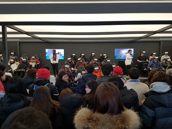 동계올림픽 종목을 VR로 만나 볼 수 있는 체험장