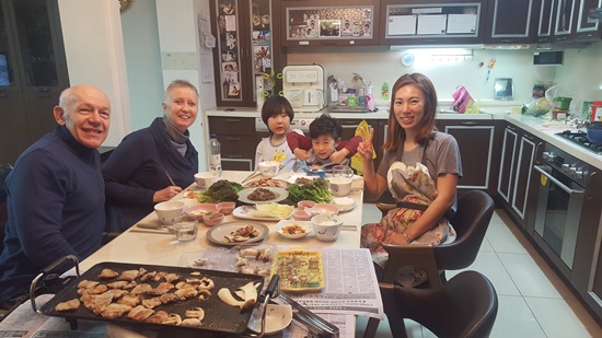 한국의 대표음식 불고기와 삼겹살