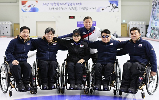국가대표 휠체어컬링팀.(사진=대한장애인컬링협회) 