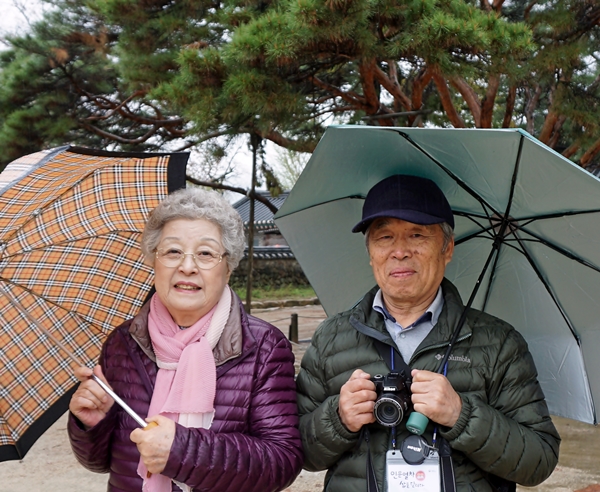 박유서, 이명숙 부부. 눈 앞에서 몽룡과 춘향을 만났다.