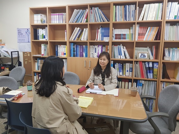 ‘세계 책과 저작권의 날’을 맞아 상명대학교 지적재산권학과 김경숙 교수를 만나 저작권에 대한 궁금증을 풀어봤다.