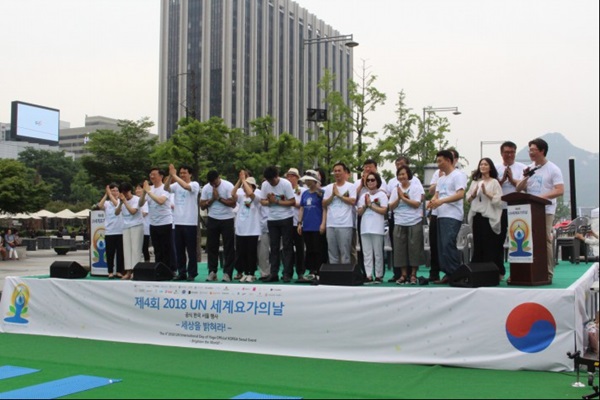 행사에 참석한 내빈들.