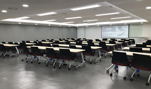 중구 다동 한국관광공사 서울센터 내 관광벤처 보육센터의 다목적홀.