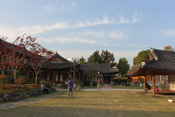 주변 전경.