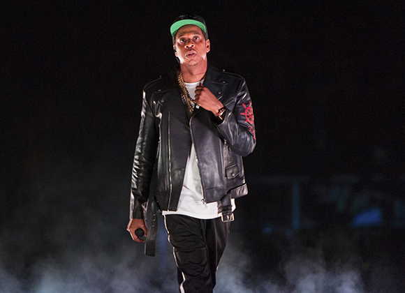 2017년 뉴욕 바클레이스 센터에서 앨범 <4:44> 투어 공연을 하고 있는 Jay-Z. (사진=저작권자(c) 연합뉴스/Invision/AP, 무단 전재-재배포 금지)