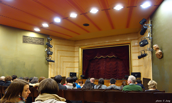 인형극 ‘돈 조반니’의 막이 오르기 전 국립 마리오네트 극장 내부.