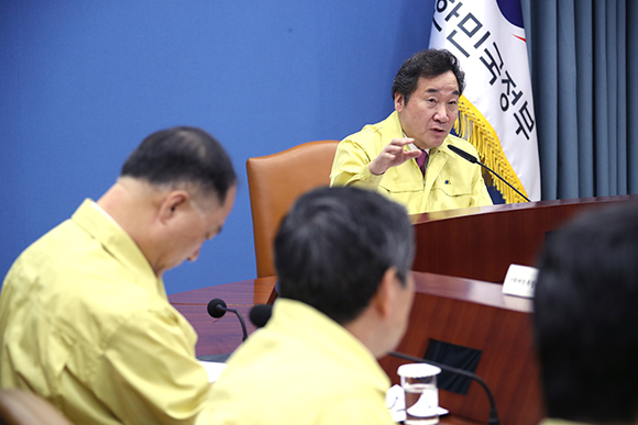 이낙연 국무총리가 9일 오전 정부서울청사에서 강원도 산불 관계장관회의를 주재하며 발언하고 있다. (사진=저작권자(c) 연합뉴스, 무단 전재-재배포 금지)