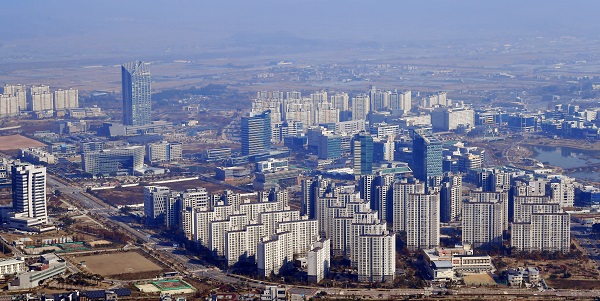 헬기를 타고 내려다본 전남 나주시 광주전남 공동혁신도시의 모습.(사진=저작권자(c) 연합뉴스, 무단 전재-재배포 금지)