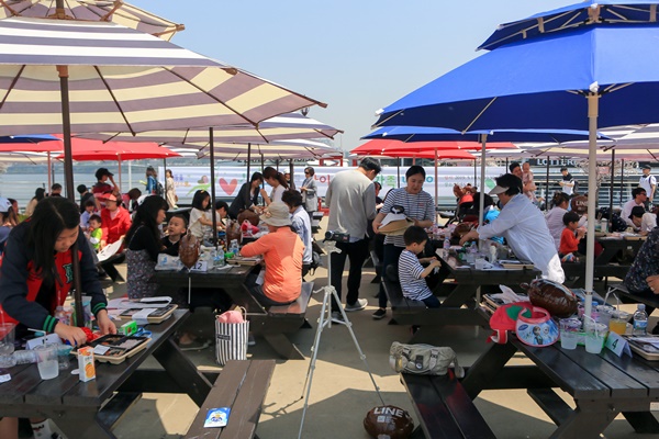아이돌보미와 아이돌봄 서비스를 이용하는 가족을 위한 행사들이 진행됐다