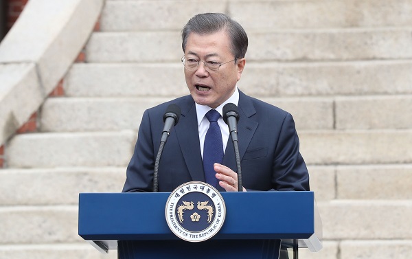 문재인 대통령이 1일 종로구 배화여고에서 3.1절 기념사를 하고 있다. (저작권자(c) 연합뉴스, 무단 전재-재배포 금지) 