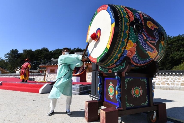 지난 10월 9일 세종대왕릉 일원에서 개최된 '세종대왕릉 제 모습 찾기' 준공기념식 현장(출처=문화재청).