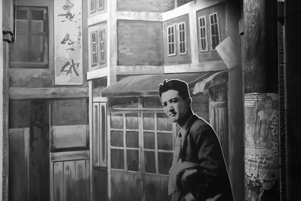 명동거리를 지나가는 댄디보이 박인환. 