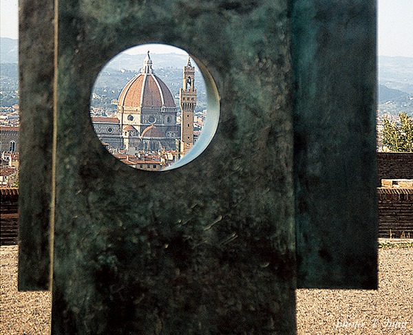 피렌체 시가지의 초점을 이루는 대성당의 돔.