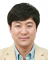 최진봉 성공회대학교 신문방송학과 교수