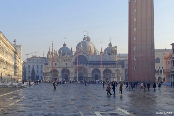 베네치아의 심장 산 마르코 광장과 대성당.