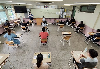 내년부터 공무원 5·7급 공채시험 응시연령 하향 추진 이미지
