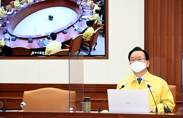 김부겸 국무총리가 31일 정부서울청사에서 열린 코로나19 중대본 회의에서 발언하고 있다.(사진=국무조정실)