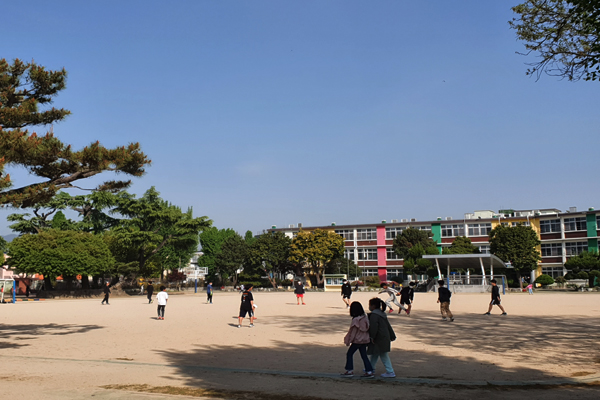 5월부터 학교 일상회복이 발표되면서 체육대회를 준비하는 학교도 늘었다.