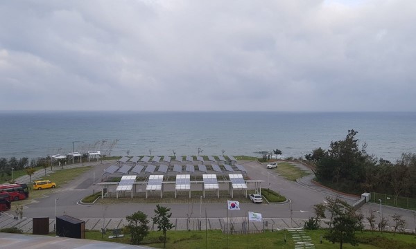 코라디움 옥상 전망대에서 바라 본 동해