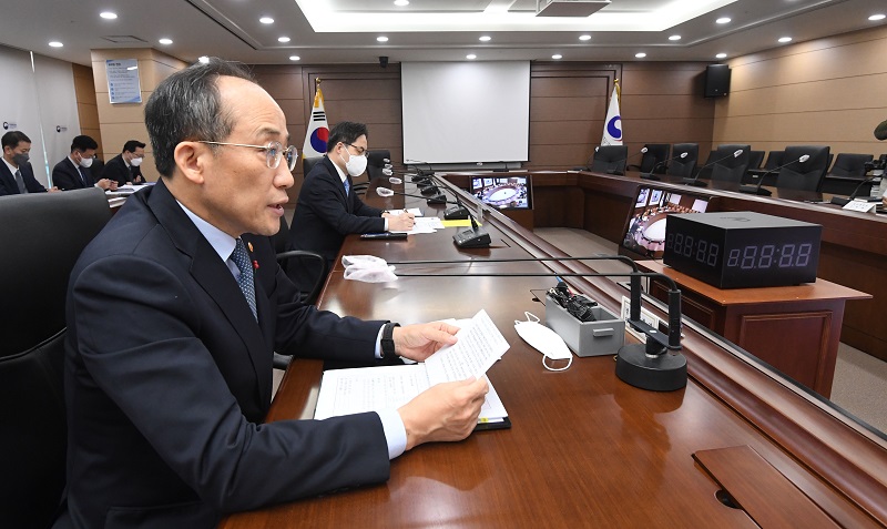 추경호 부총리 겸 기획재정부 장관이 4일 정부세종청사에서 열린 비상경제장관회의를 주재, 모두발언을 하고 있다. (사진=기획재정부)