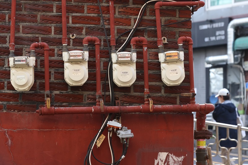 서울 시내 주택가에 설치된 가스계량기.(사진=저작권자(c) 연합뉴스, 무단 전재-재배포 금지)