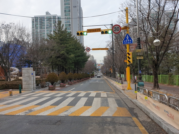 스쿨존 일시 정지