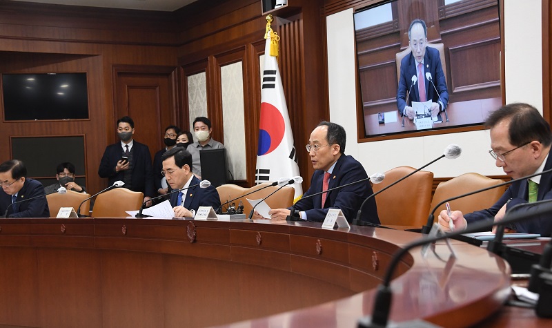 추경호 부총리 겸 기획재정부 장관이 3일 서울 종로구 정부서울청사에서 열린 비상경제장관회의를 주재, 모두발언을 하고 있다. (사진=기획재정부)