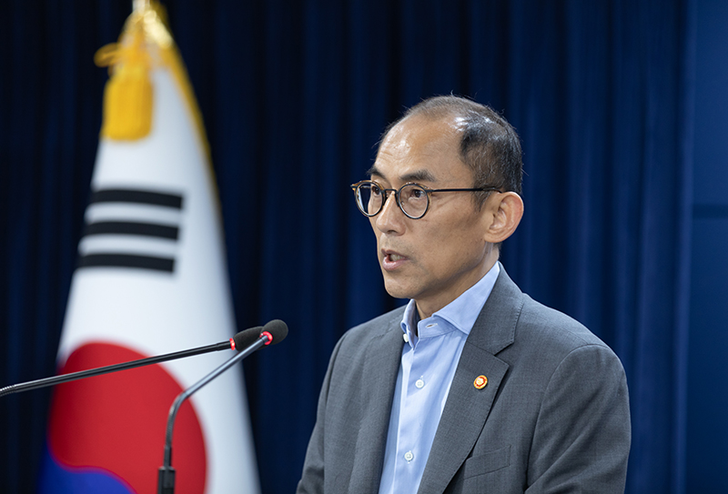 고학수 개인정보보호위원회 위원장이 8월 3일 오전 서울 종로구 정부청사 합동브리핑실에서 인공지능 시대 안전한 개인정보 활용 정책방향 브리핑을 하고 있다. (사진=개인정보보호위원회)