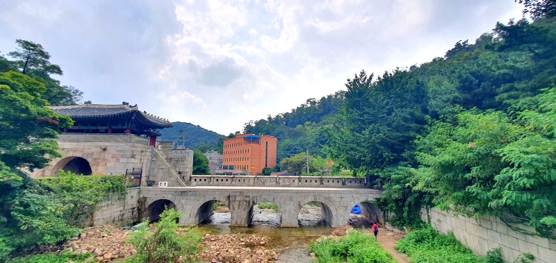 홍지문과 오간수문