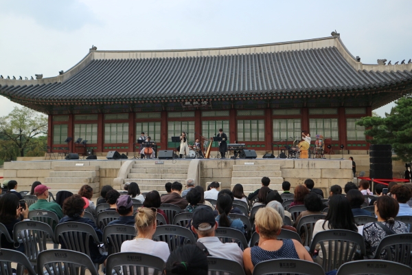 2023 가을 궁중문화축전에서는 경복궁 등 우리 궁궐에서 열리는 다채로운 공연 무대를 만나볼 수 있다.