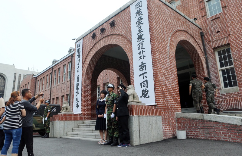 피란시절 분위기 재현한 부산 서구 옛 임시수도 정부청사 일대.(사진=저작권자(c) 연합뉴스, 무단 전재-재배포 금지)