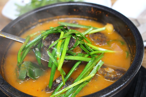 착한가격업소에서 먹는 순대국밥.