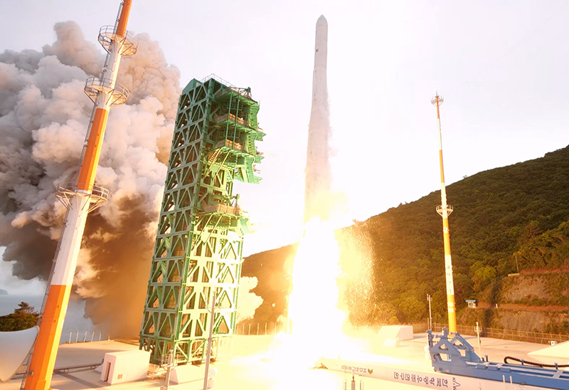 한국형 우주발사체 누리호(KSLV-Ⅱ)가 지난 5월 25일 오후 전남 고흥군 나로우주센터에서 발사되고 있다. (ⓒ뉴스1, 무단 전재-재배포 금지)