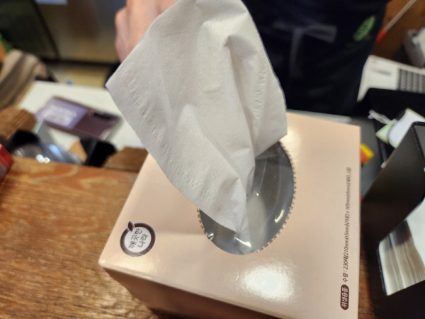 착한가격업소로 선정되면서 매장에서 쓸 부자재를 구입하도록 지원받았다.