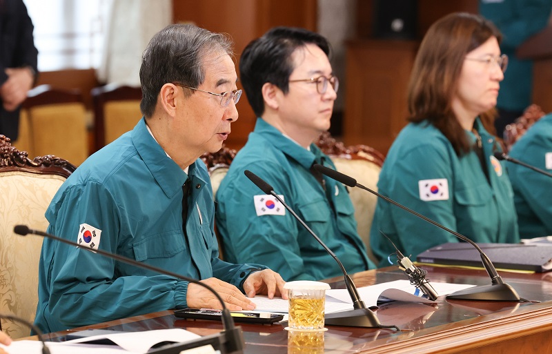 한덕수 국무총리가 10일 서울 종로구 정부서울청사에서 열린 의사집단행동 중앙재난안전대책본부 회의에서 모두발언을 하고 있다.(ⓒ뉴스1, 무단 전재-재배포 금지)