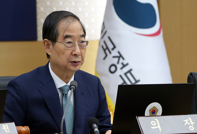 한덕수 국무총리가 28일 오전 세종시 정부세종청사에서 열린 국무회의를 주재하며 발언하고 있다. (ⓒ뉴스1, 무단 전재-재배포 금지)