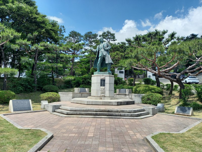 이봉창 의사 동상