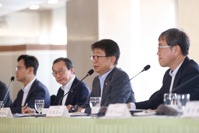 박상우 국토교통부 장관이 11일 서울 중구 을지로 프레지던트 호텔에서 열린 해외건설 수주 플랫폼 간담회에서 모두발언하고 있다.(ⓒ뉴스1, 무단 전재-재배포 금지)