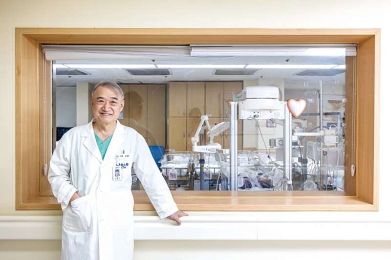 전종관 이대목동병원 산부인과 교수는 “엄마가 행복해야 아이도 행복하다”는 말을 믿는다. 사진 C영상미디어
