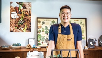 “아무도 관심 없는 감자에서 오히려 사업기회 봤다 감자테마파크 만들 것” - 뉴스 썸네일 이미지