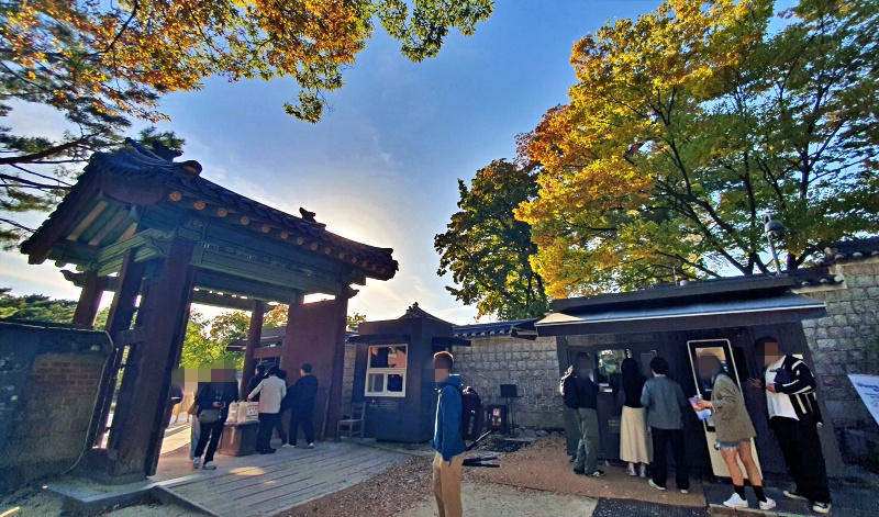 창경궁과 창덕궁을 연결하는 함양문