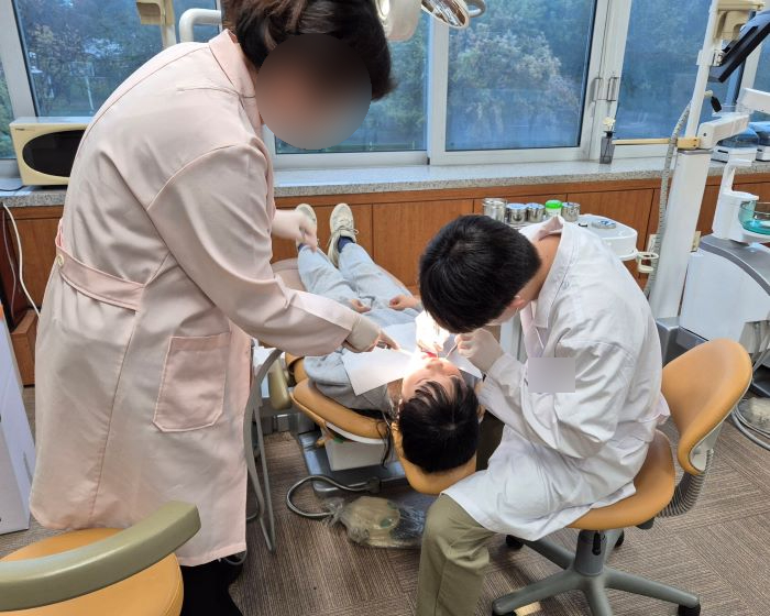 보건소 치아 홈메우기 진료중.