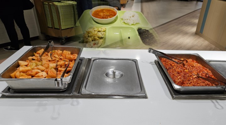 자율 반찬코너