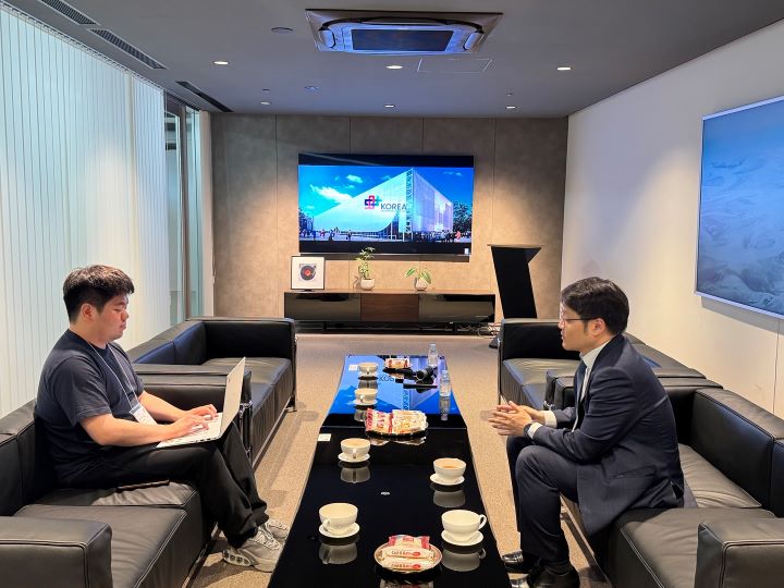 박영환 관장은 인터뷰를 진행하며 한국관과 엑스포의 매력을 더 많은 국민이 즐겼으면 좋겠다는 이야기를 반복했다. 엑스포와 한국관에 대한 애정, 한국관 전시에 대한 자신감을 엿볼 수 있었다.