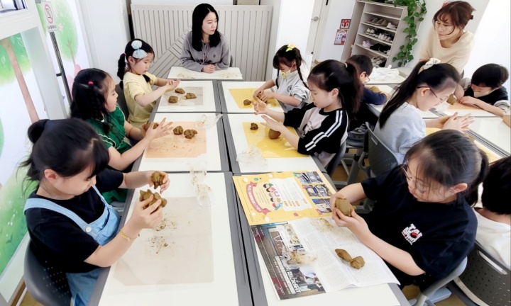 '마음테라피프로그램 – 마음화분만들기' 수업
