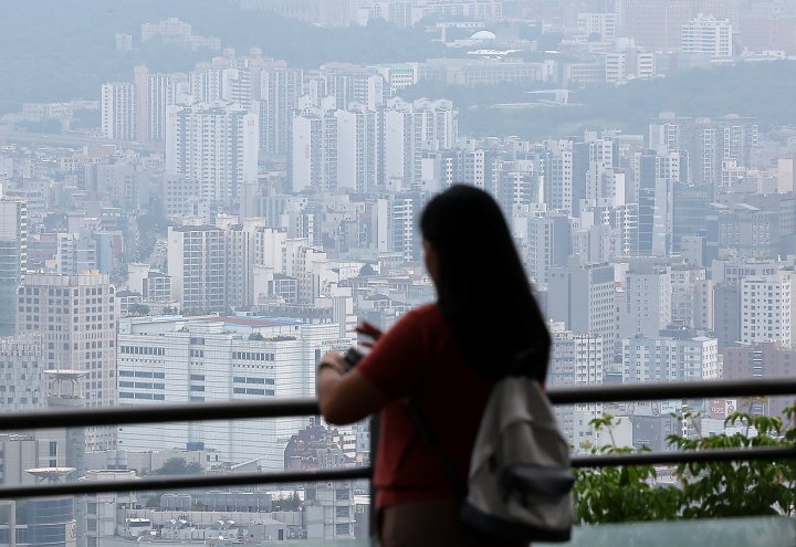 서울 중구 남산에서 바라본 아파트 단지. 2024.7.9. (ⓒ뉴스1, 무단 전재-재배포 금지)