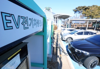 현대·테슬라 등 14개 전기차 제작사 무상 안전점검…배터리 화재 예방